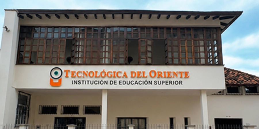 Universidad presencial en Bucaramanga